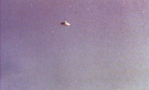 Colfax Wisconsin UFO — Photograph 2 — Object beginning to move away — April 19, 1978